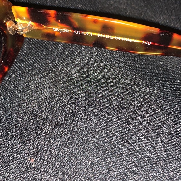 Gucci Vintage Oval Tortoise Sunglasses GG2400 - Picture 6 of 7